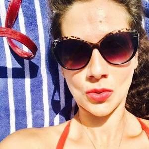 Meet your Posher, Denitza